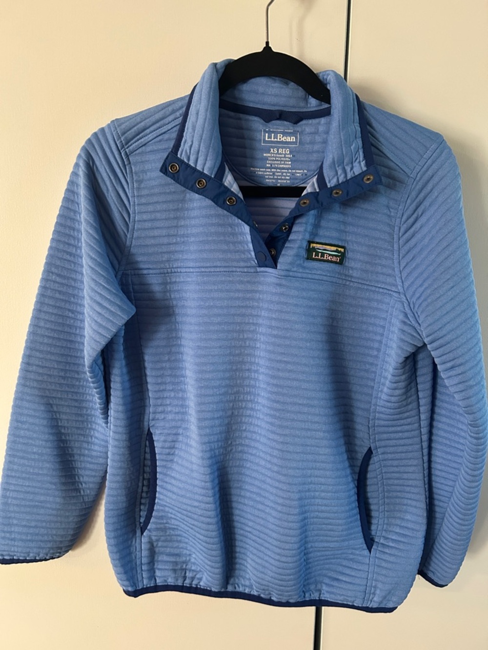 L.L.Bean Sky Blue Quilted Snap Pullover with Dark Blue Trim